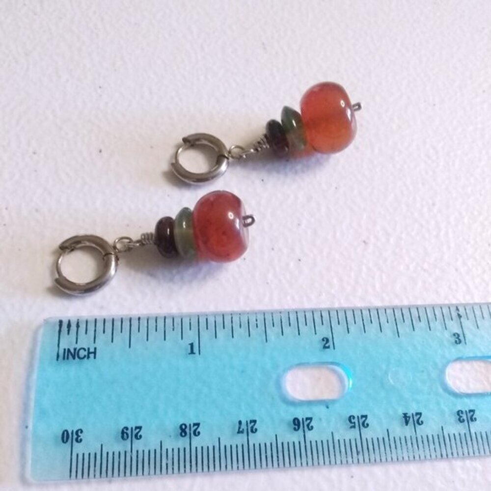 Chunky Monkeys! Solid Stacked Agate Huggies Earrings - Casual CountryCore - Picture 8 of 9